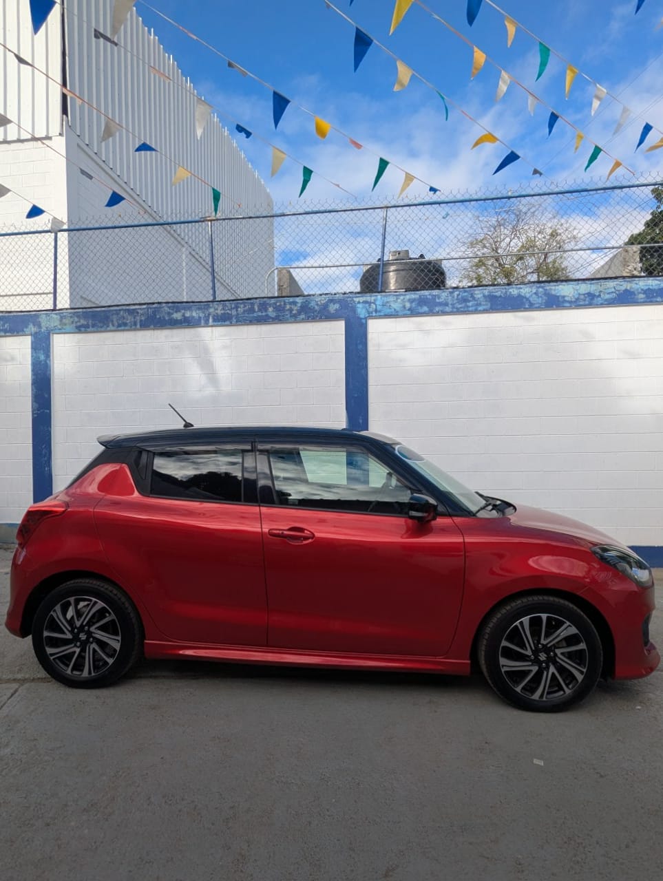 SUZUKI SWIFT ROJO 2021 - 02