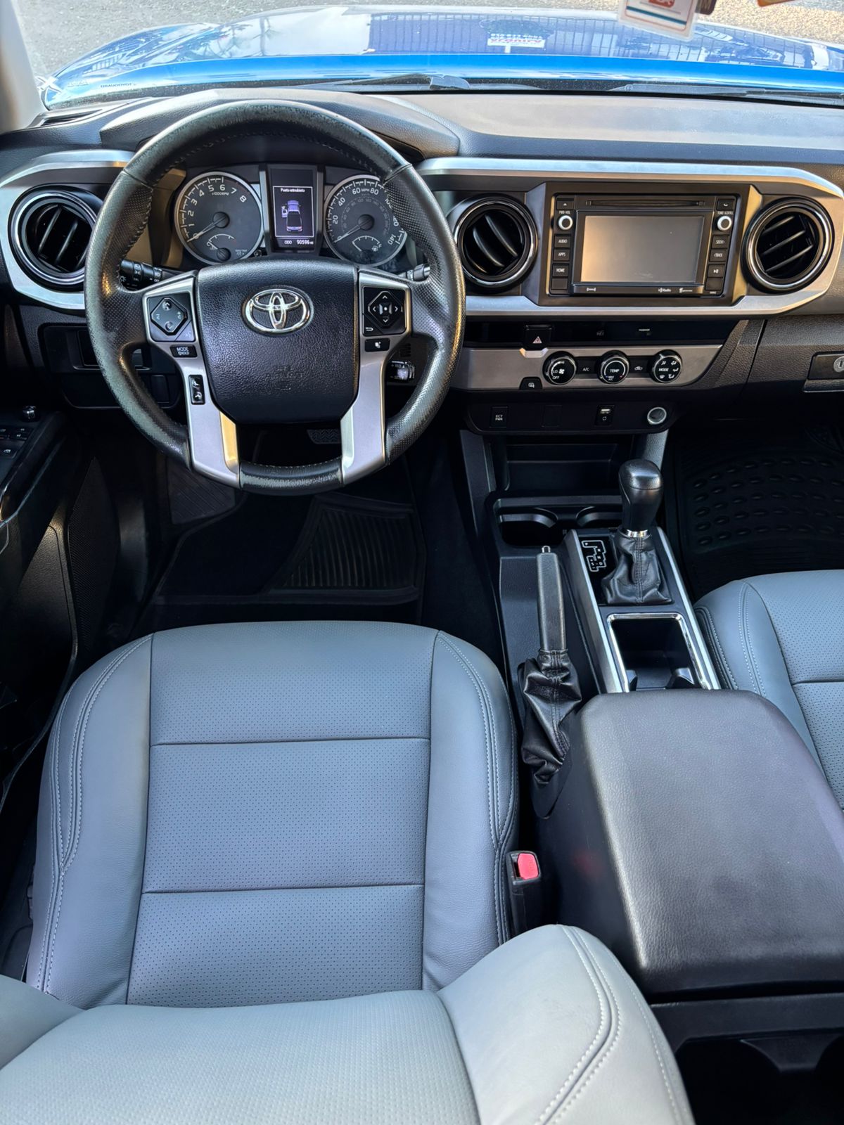 Toyota Tacoma SR5 2017 - 05