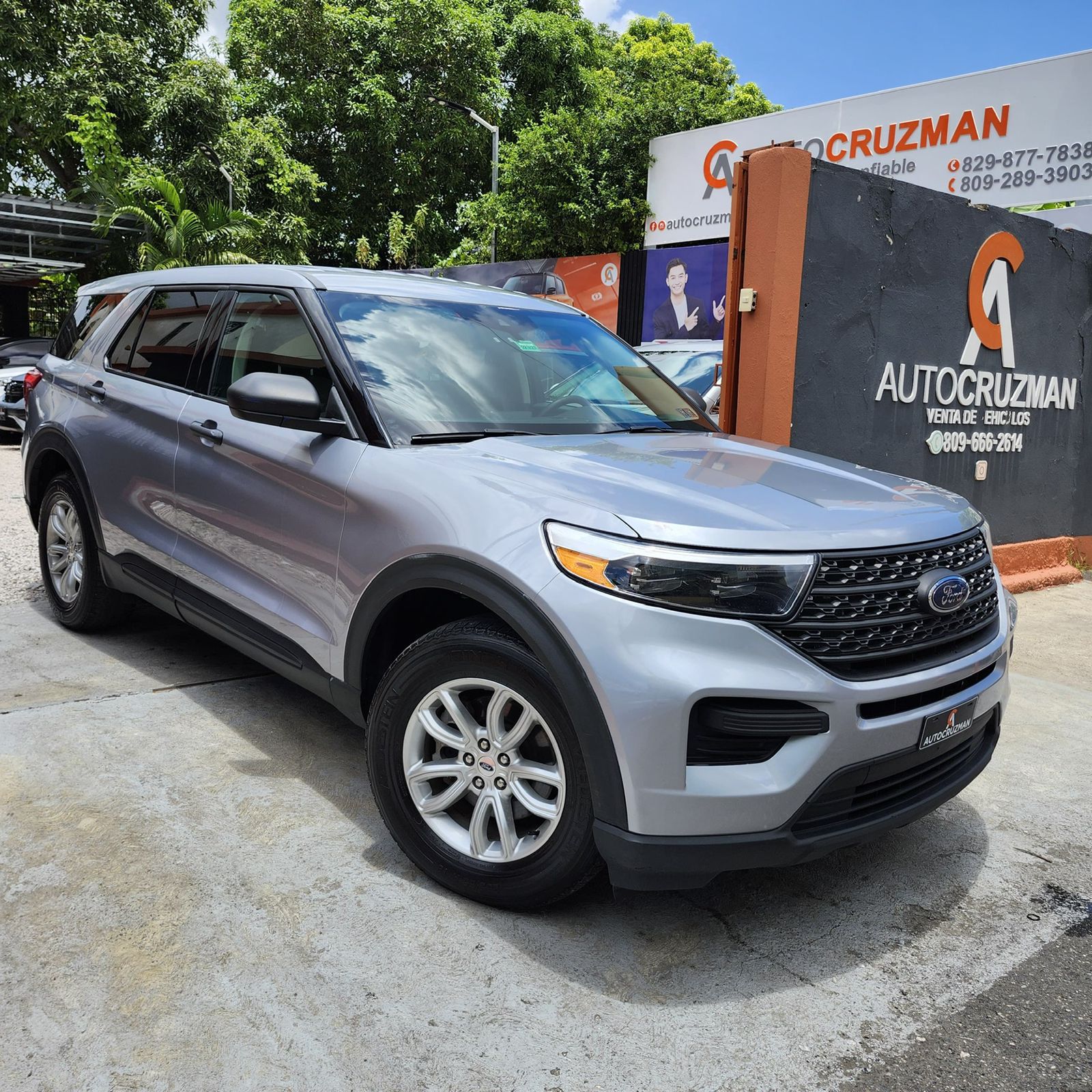 ford-explorer-xlt-2021-04